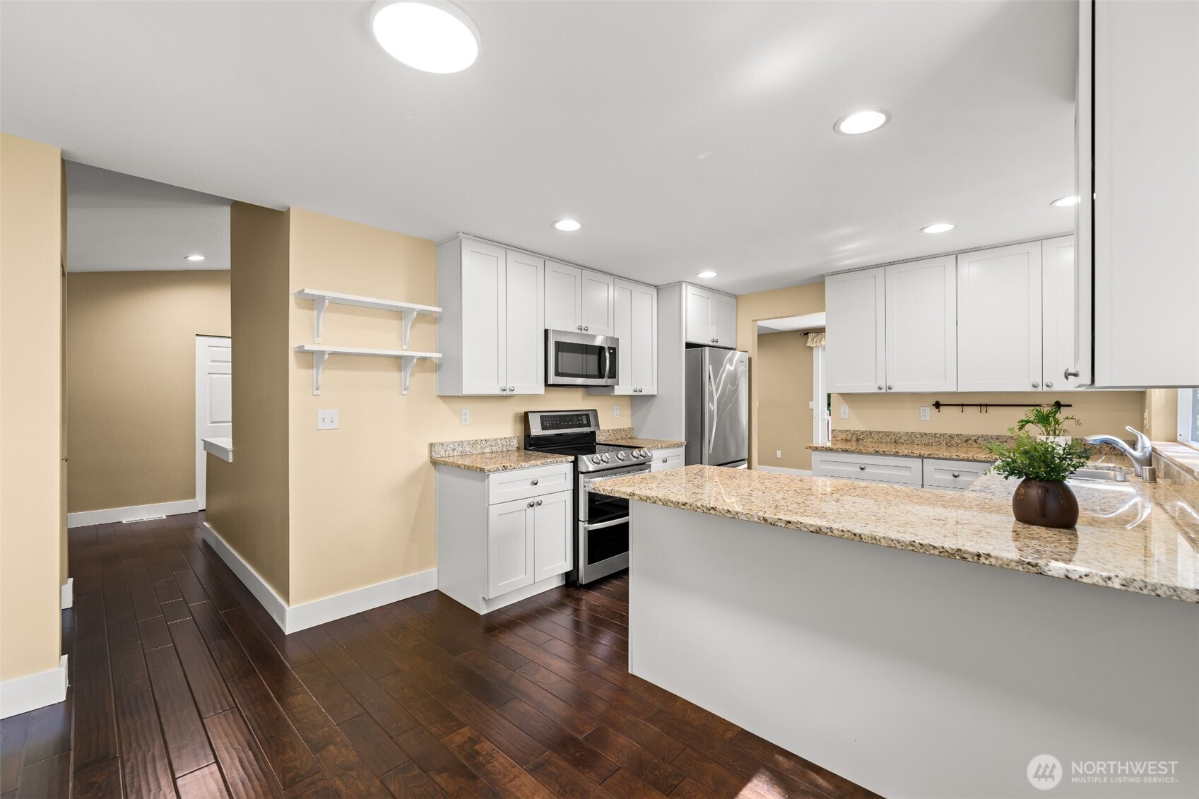 22706 NE 12th Place , Sammamish, WA 98074