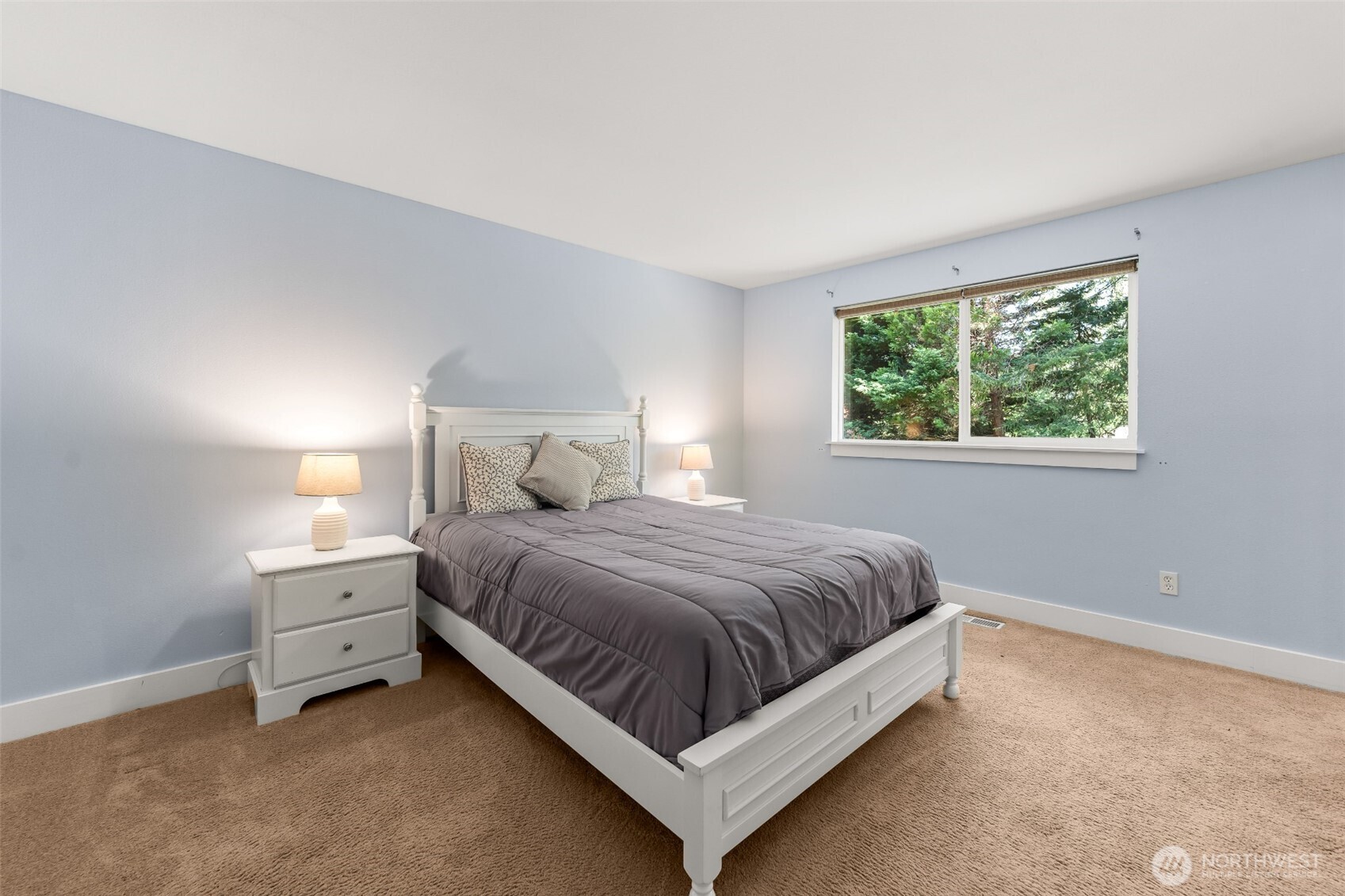 22706 NE 12th Place , Sammamish, WA 98074