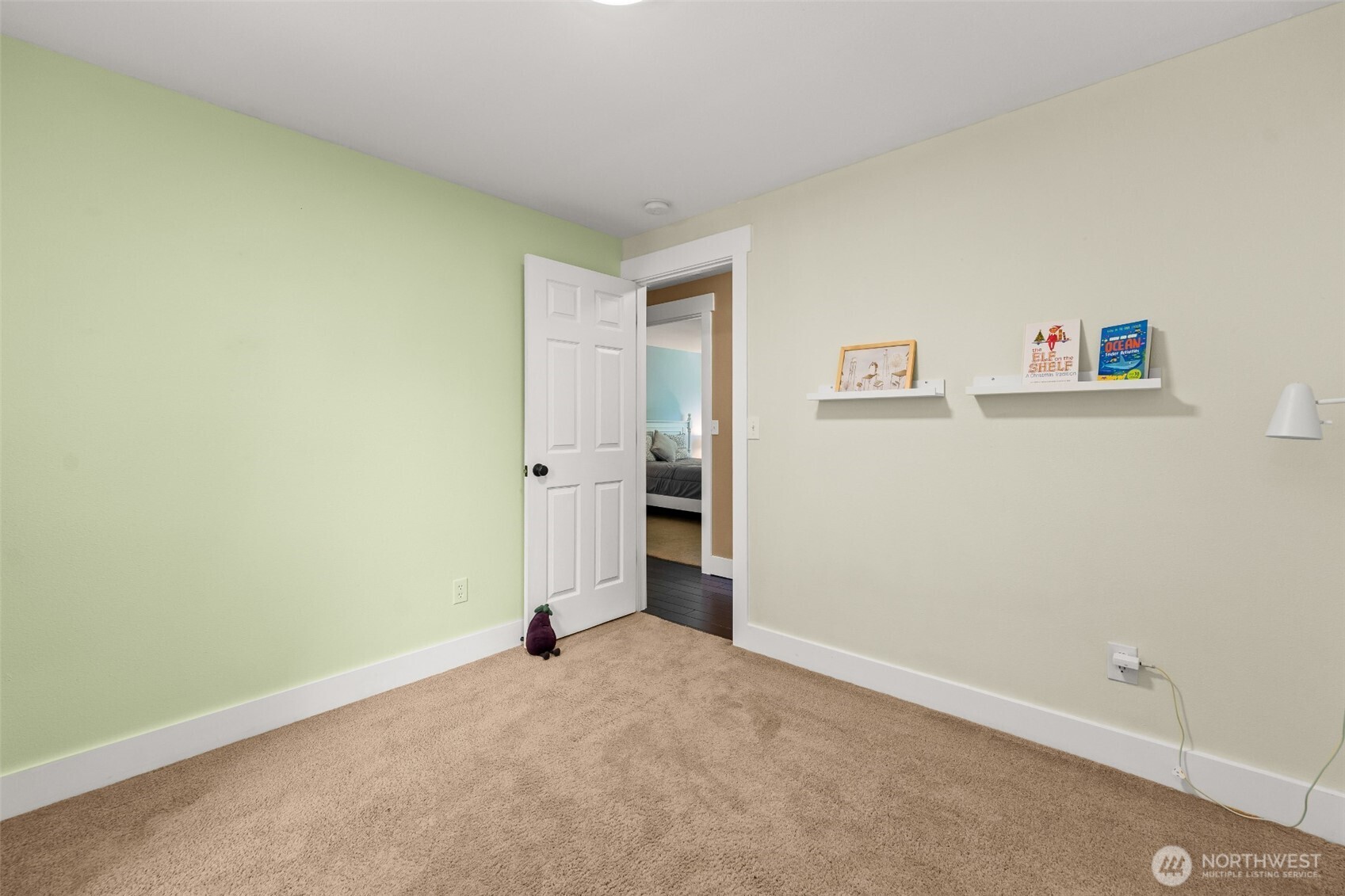 22706 NE 12th Place , Sammamish, WA 98074