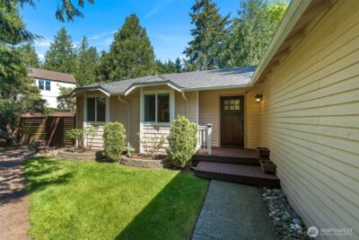 22706 NE 12th Place , Sammamish, WA 98074 - Photo 4