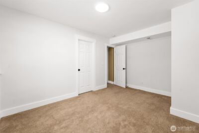 22706 NE 12th Place , Sammamish, WA 98074 - Photo 32