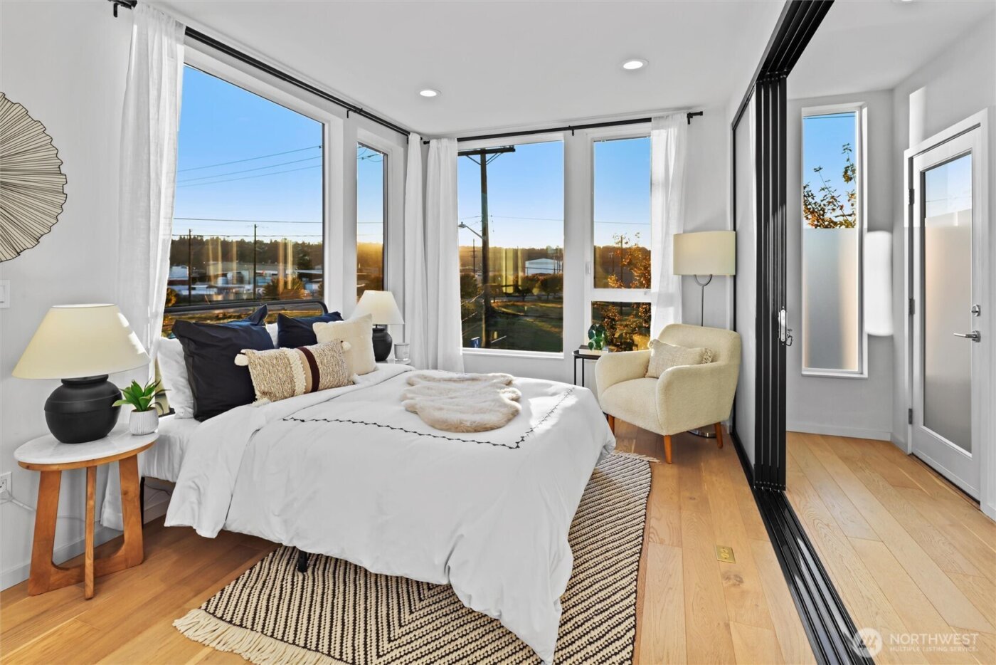 700 S Willow St , Seattle, WA 98108