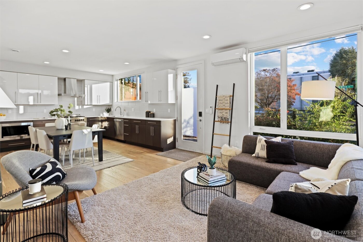 700 S Willow St , Seattle, WA 98108