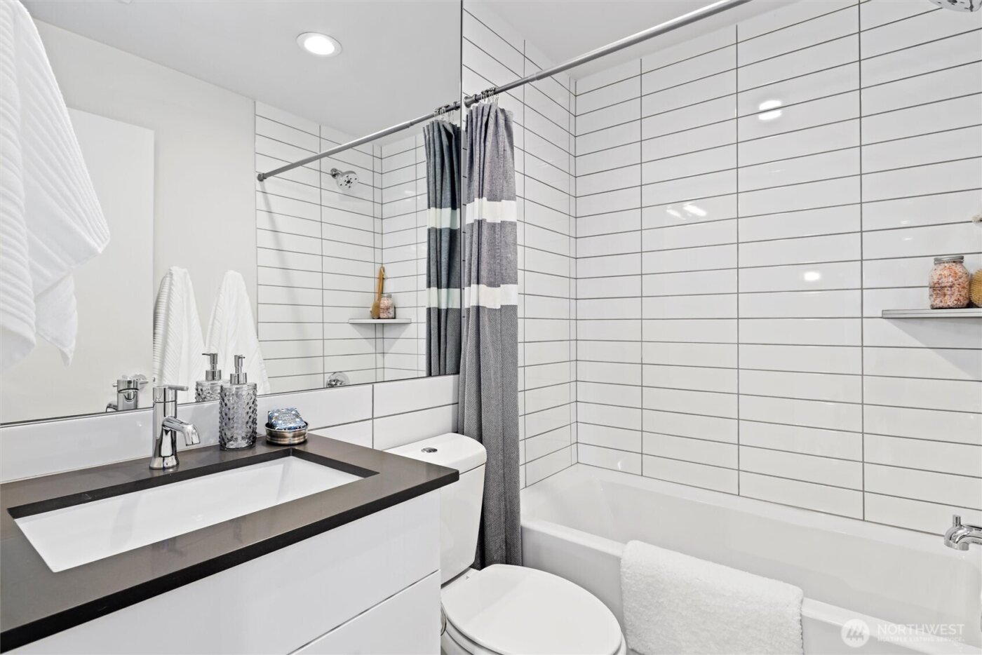 700 S Willow St , Seattle, WA 98108