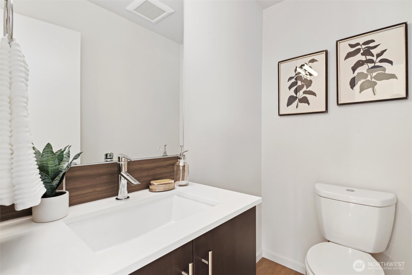 700 S Willow St , Seattle, WA 98108