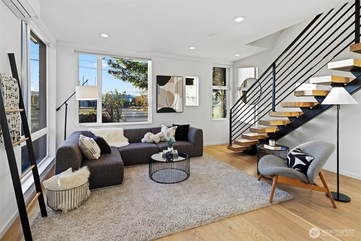 700 S Willow St , Seattle, WA 98108