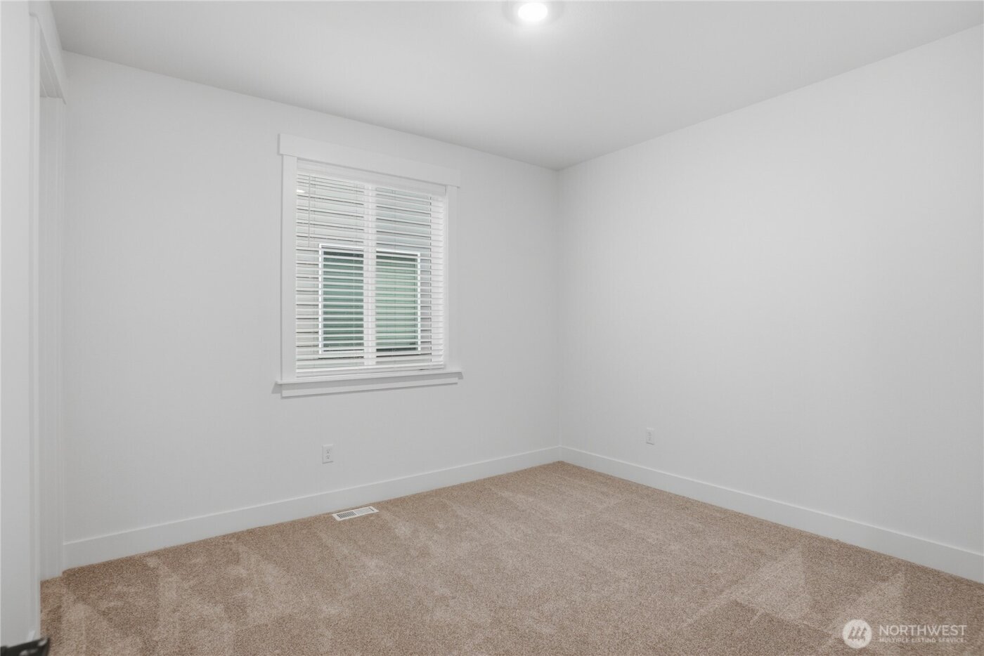 32403 Myrtle Avenue SE, Black Diamond, WA 98010