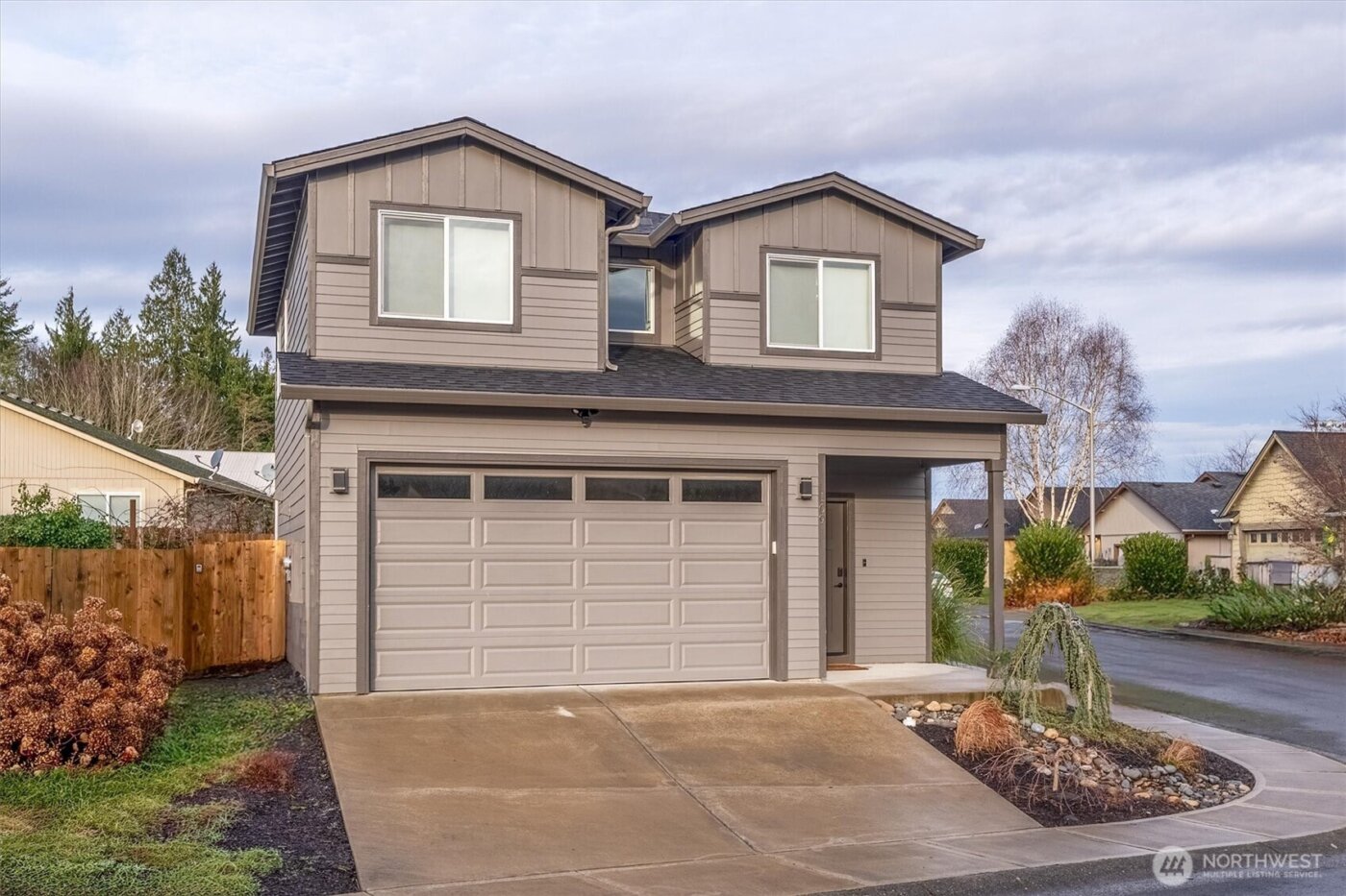 109 Hill Drive , Cathlamet, WA 98612