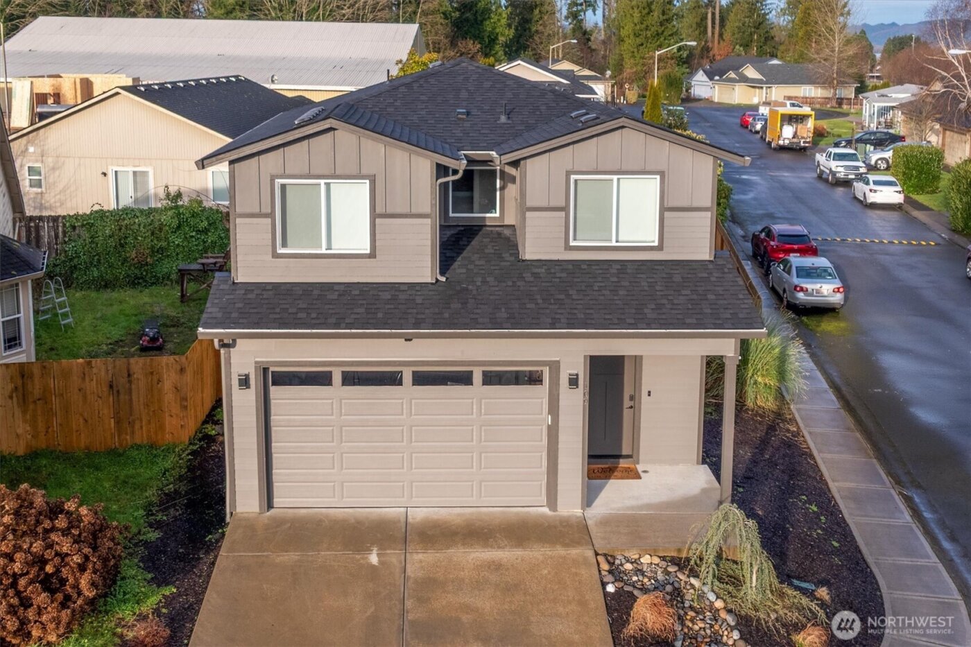 109 Hill Drive , Cathlamet, WA 98612