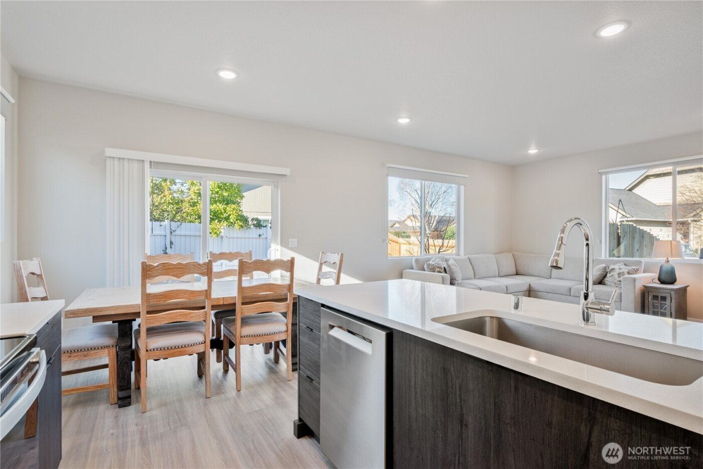 109 Hill Drive , Cathlamet, WA 98612