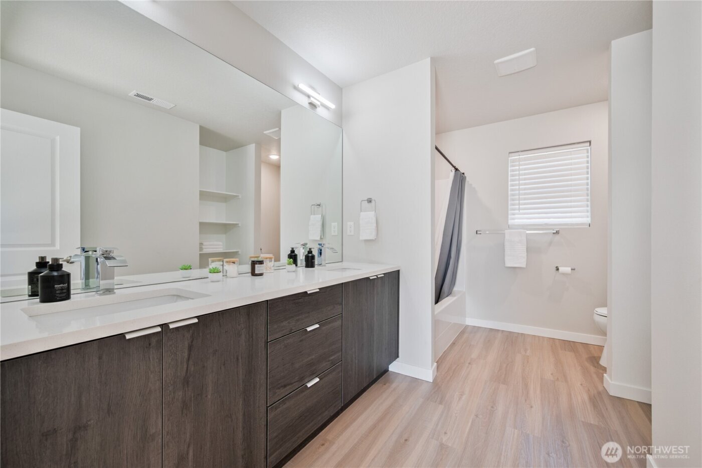 109 Hill Drive , Cathlamet, WA 98612