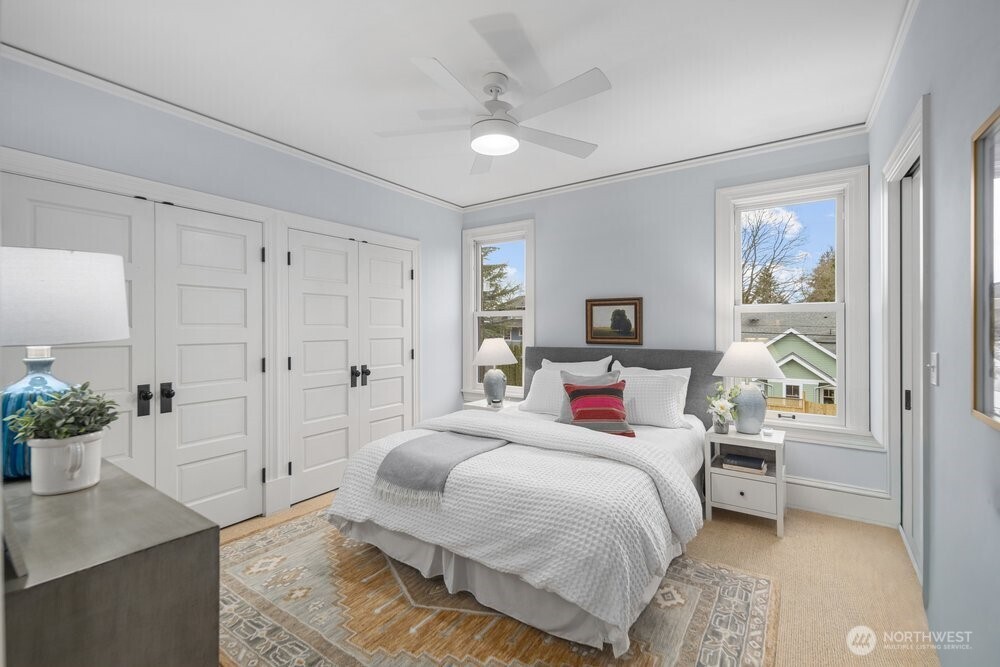 610 16th Avenue E, Seattle, WA 98112