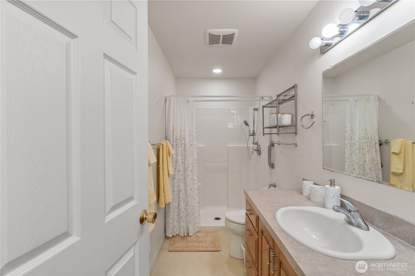 281 Cakesosta Street SE, Ocean Shores, WA 98569