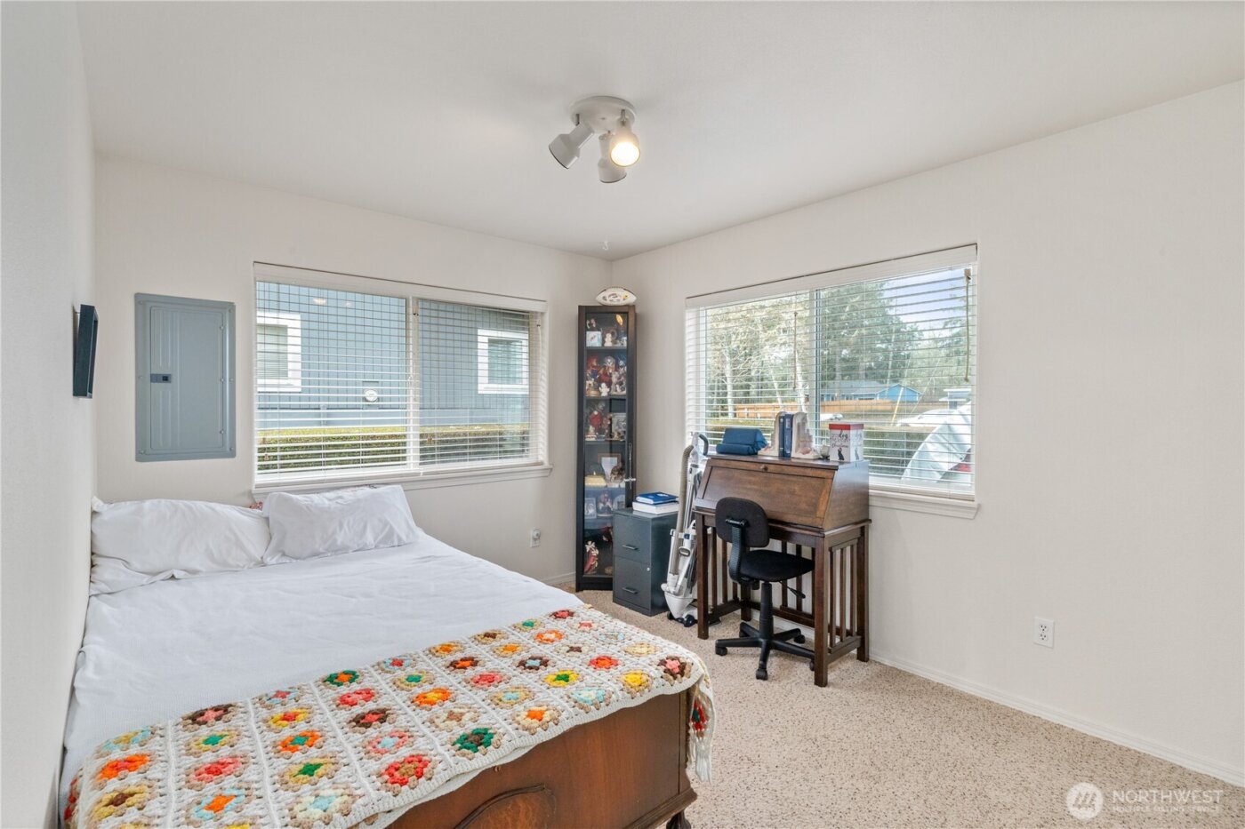 281 Cakesosta Street SE, Ocean Shores, WA 98569