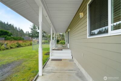 281 Cakesosta Street SE, Ocean Shores, WA 98569 - Photo 2