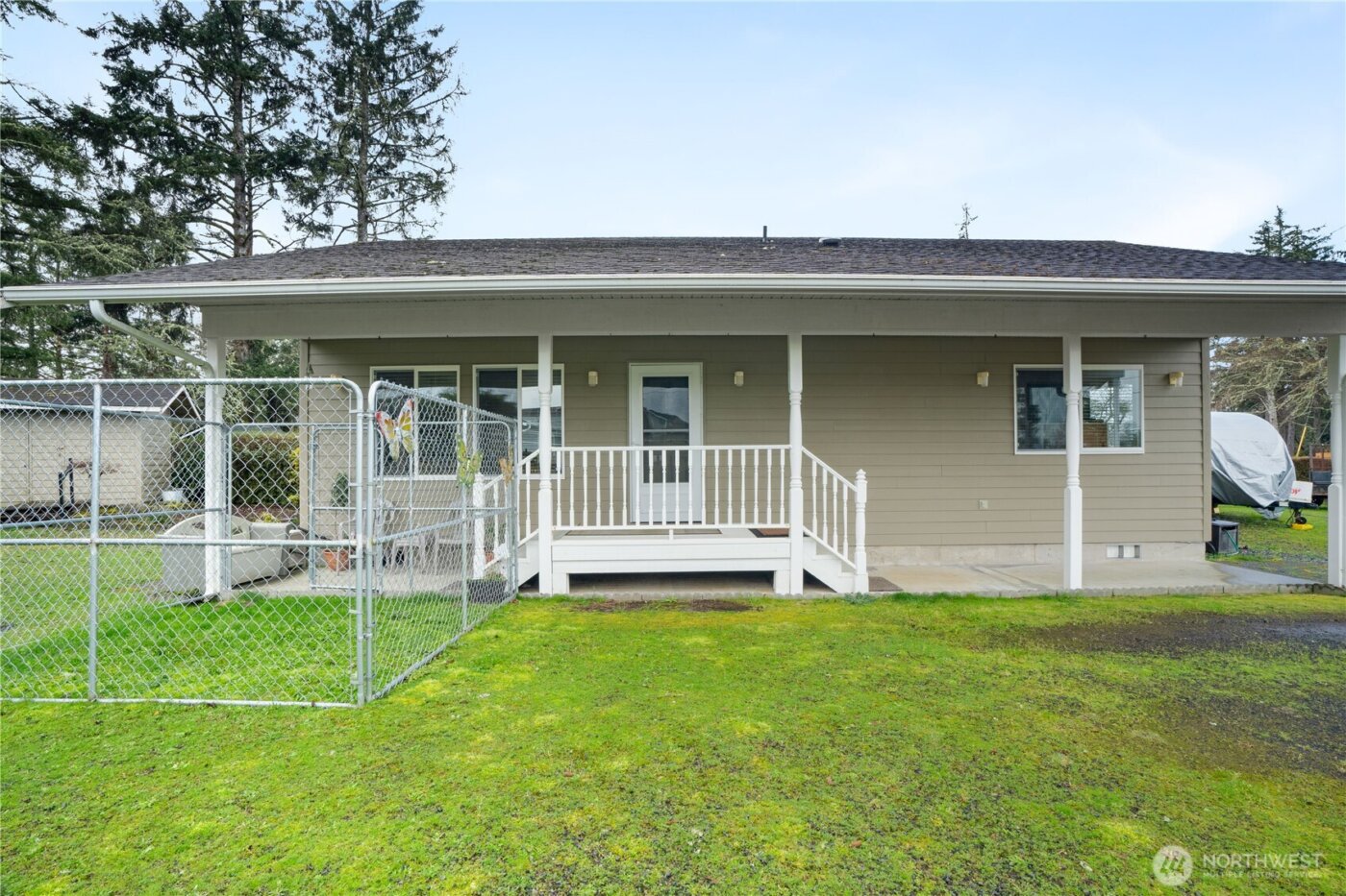 281 Cakesosta Street SE, Ocean Shores, WA 98569