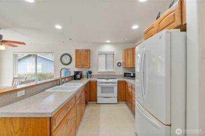 281 Cakesosta Street SE, Ocean Shores, WA 98569 - Photo 8