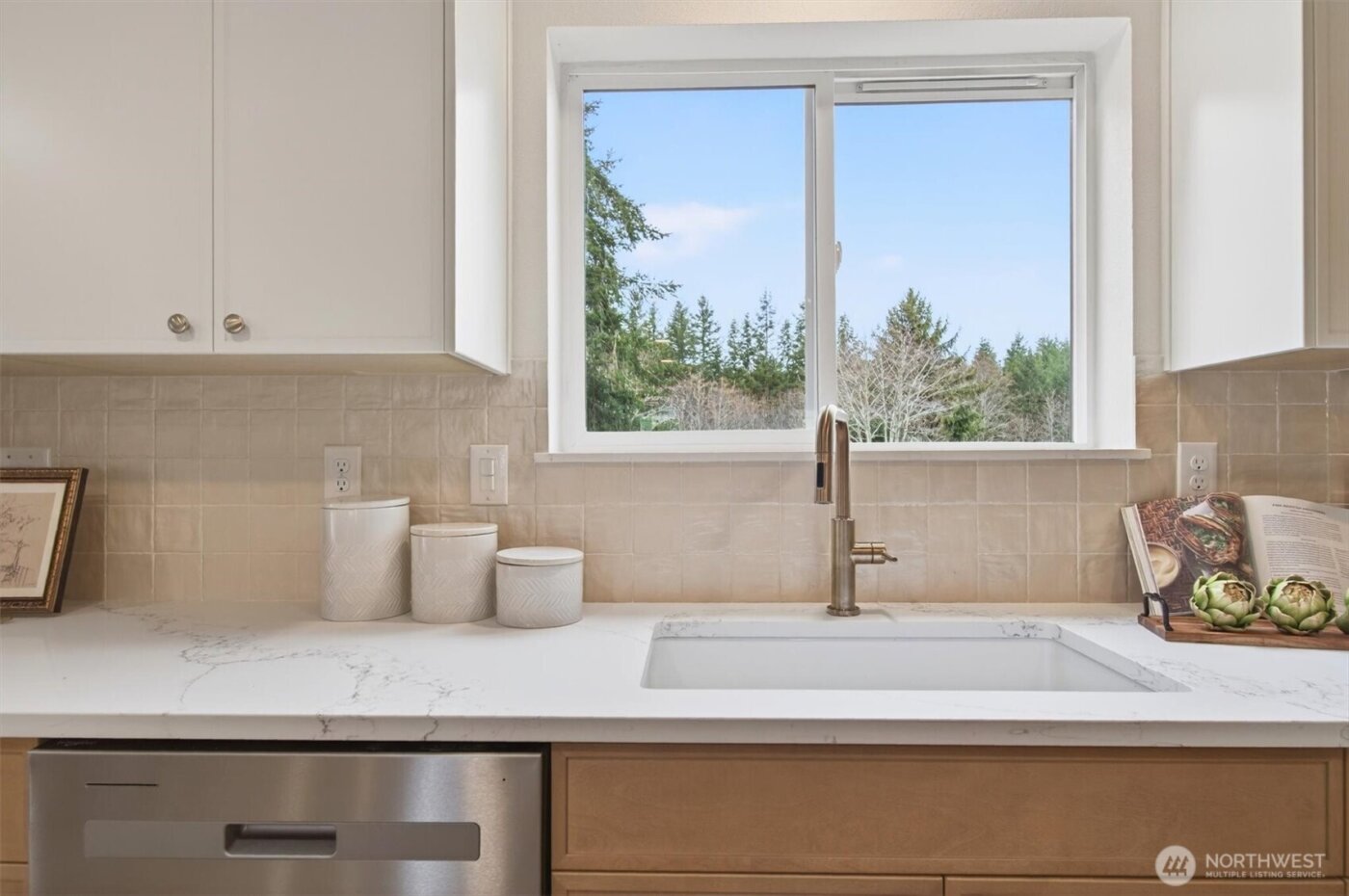 7 Sun Crest Lane , Cathlamet, WA 98612