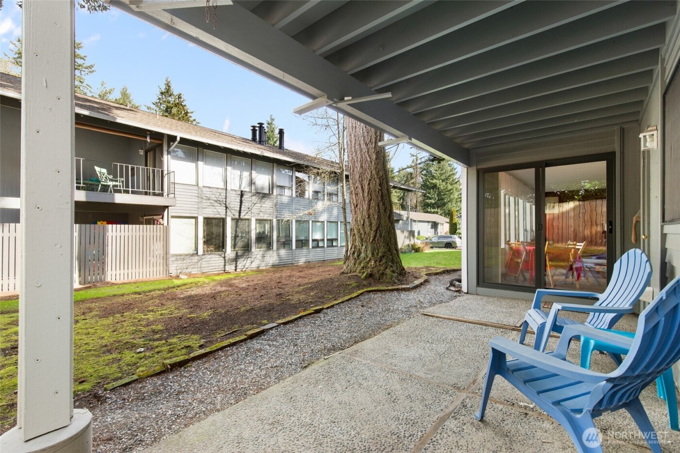 1605 149th Place SE #1, Bellevue, WA 98007