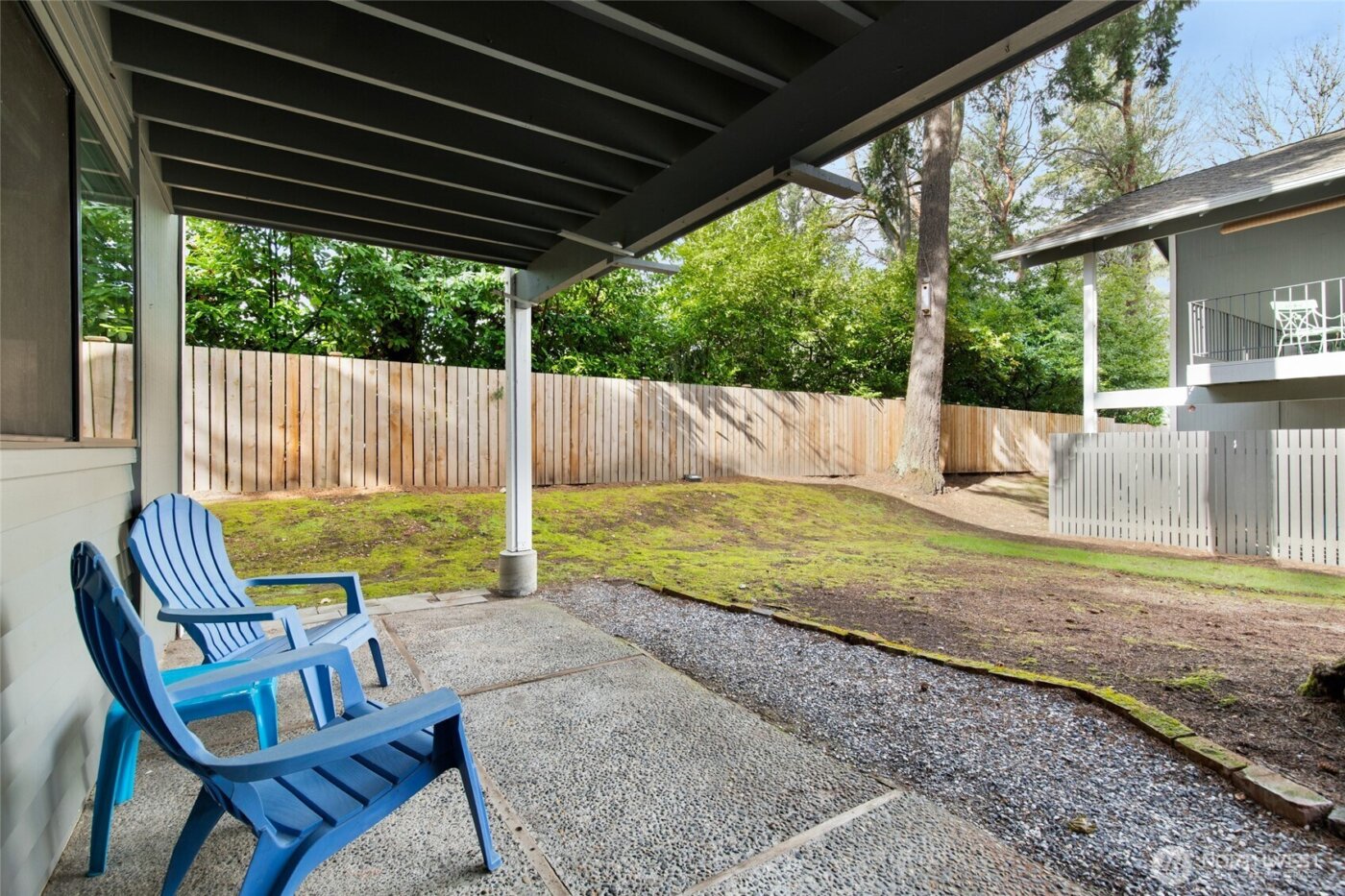 1605 149th Place SE #1, Bellevue, WA 98007