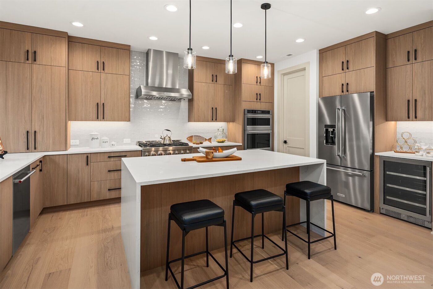 12841 82nd Avenue NE, Kirkland, WA 98034