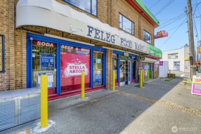 11463 Rainier Avenue S, Seattle, WA 98178 - Photo 2