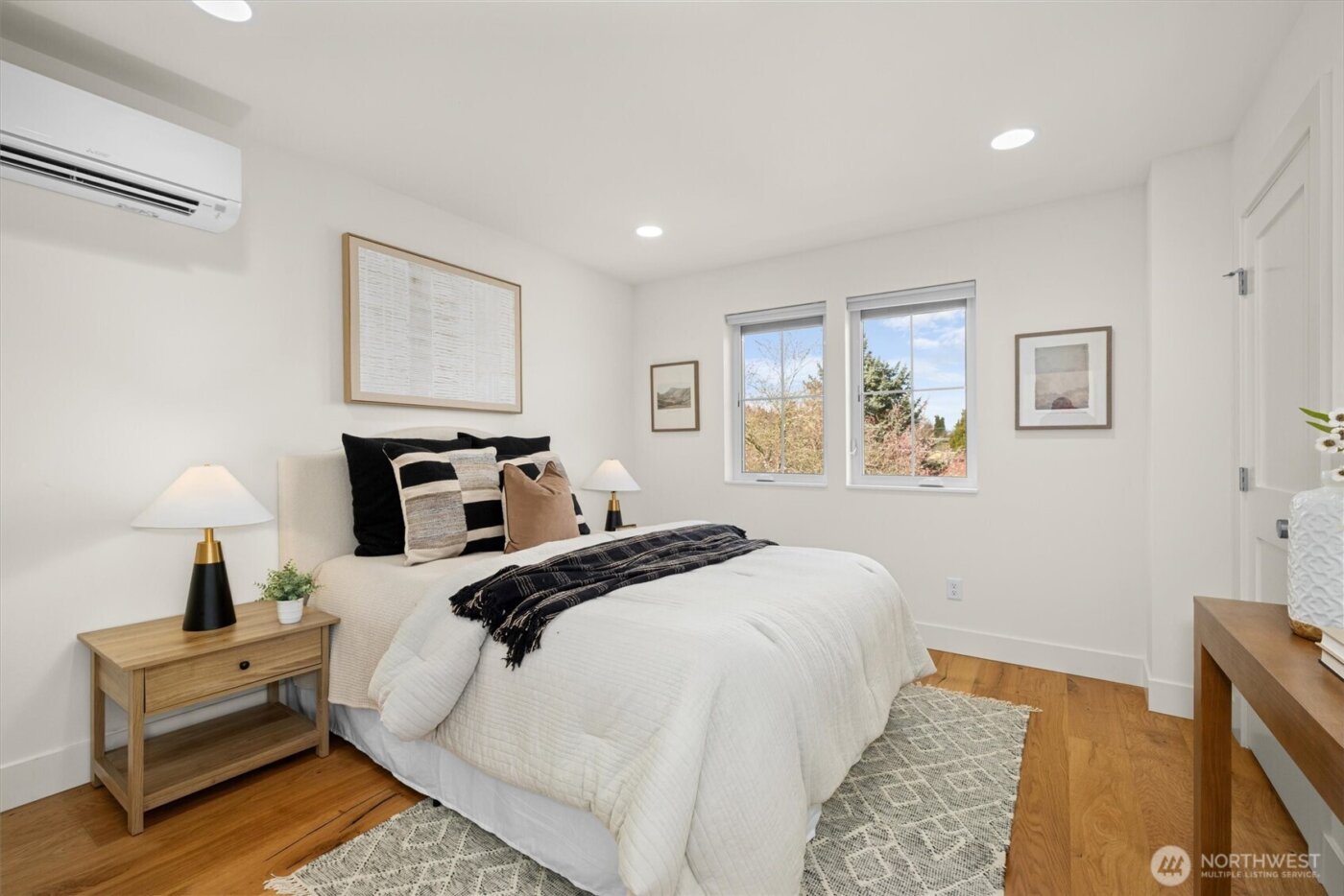 2815 E Denny Way #B, Seattle, WA 98122