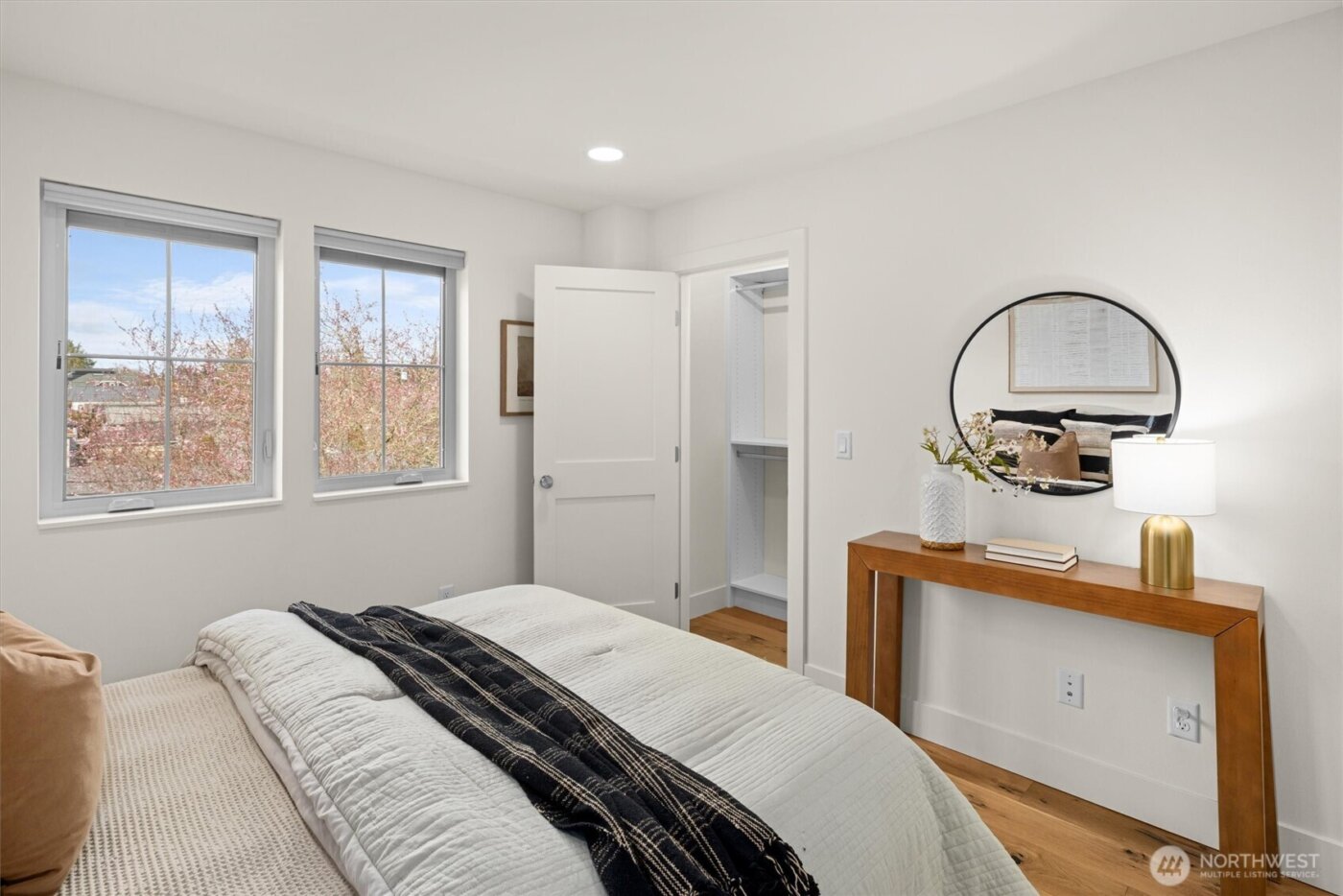 2815 E Denny Way #B, Seattle, WA 98122