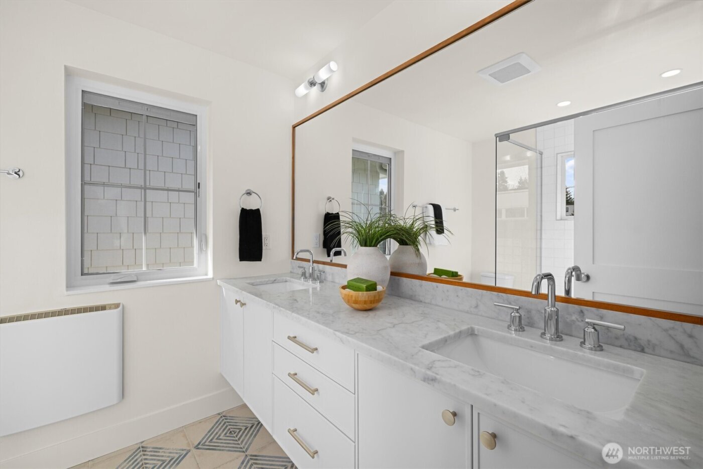 2815 E Denny Way #B, Seattle, WA 98122