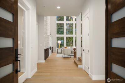 3204 116th Avenue NE, Bellevue, WA 98004 - Photo 3