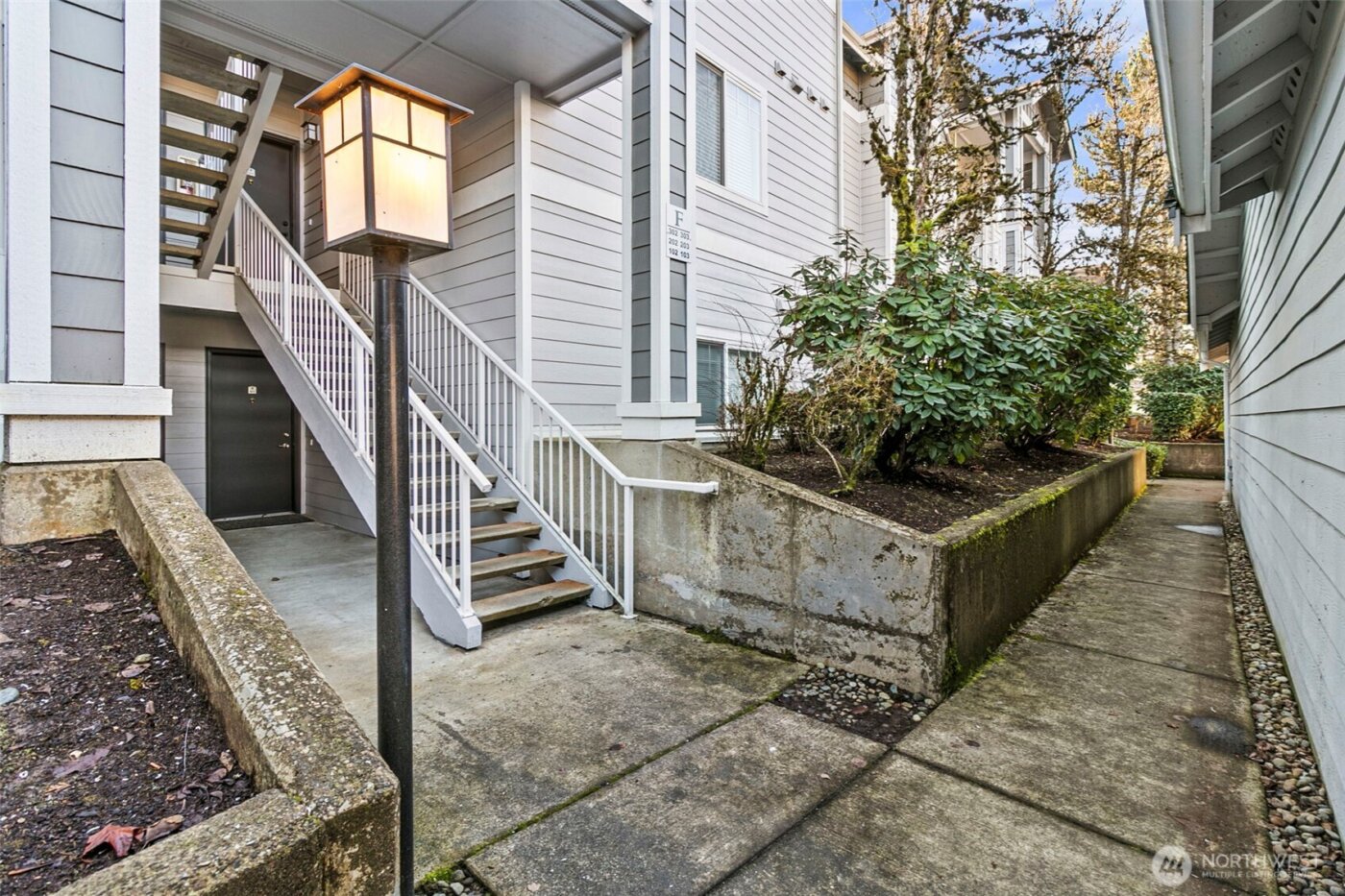 15150 140th Way SE #F202, Renton, WA 98058