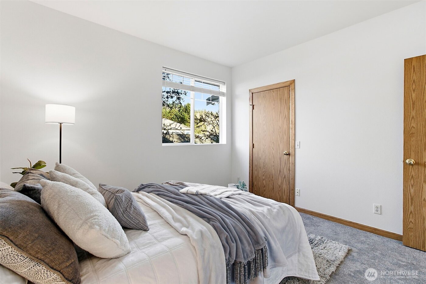 15150 140th Way SE #F202, Renton, WA 98058