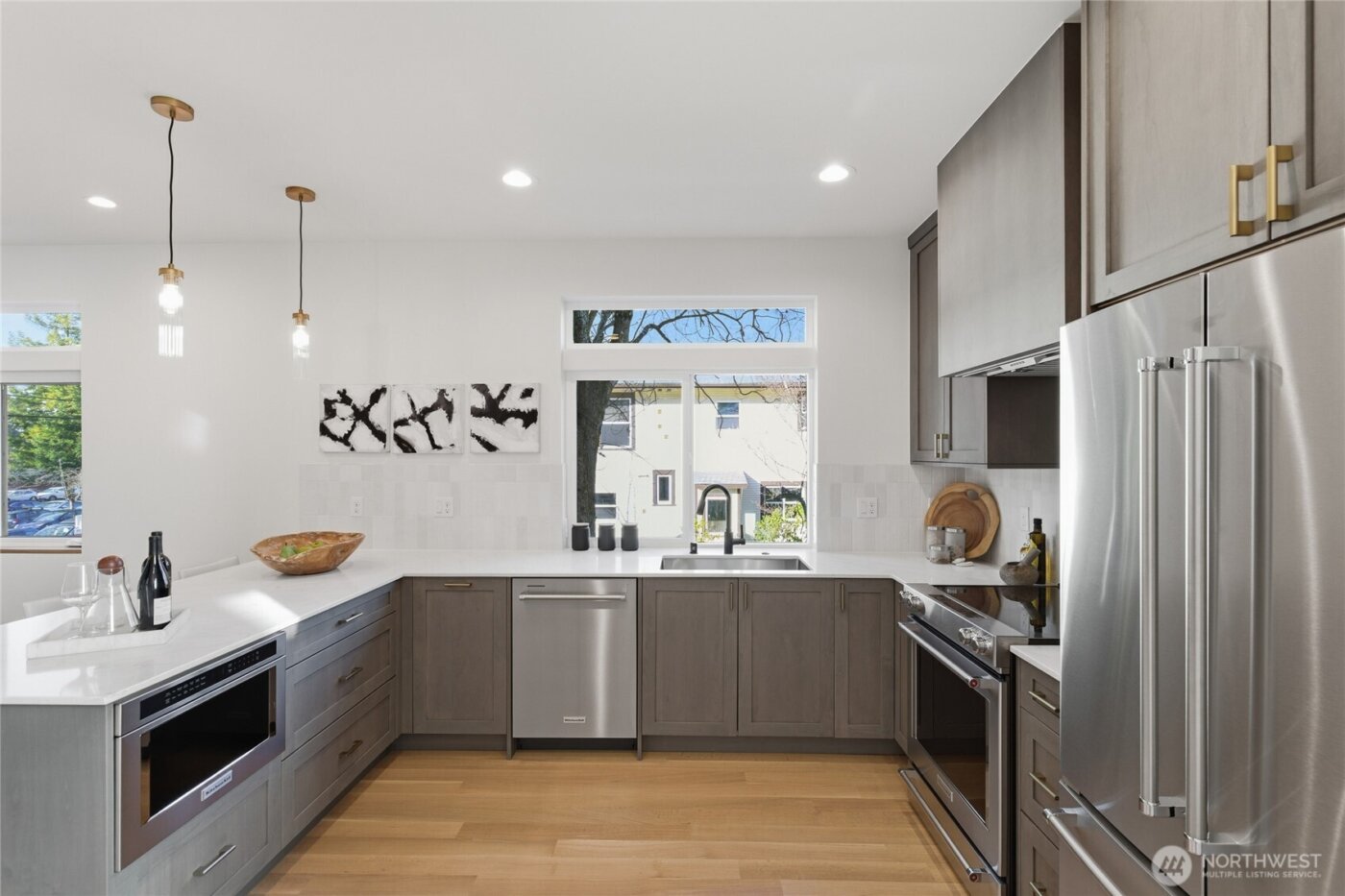 313 17th Avenue E #B, Seattle, WA 98112