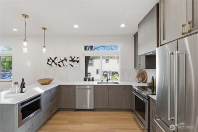 313 17th Avenue E #B, Seattle, WA 98112 - Photo 11