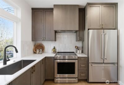 313 17th Avenue E #B, Seattle, WA 98112 - Photo 12