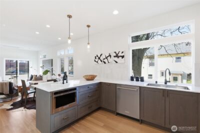 313 17th Avenue E #B, Seattle, WA 98112 - Photo 13