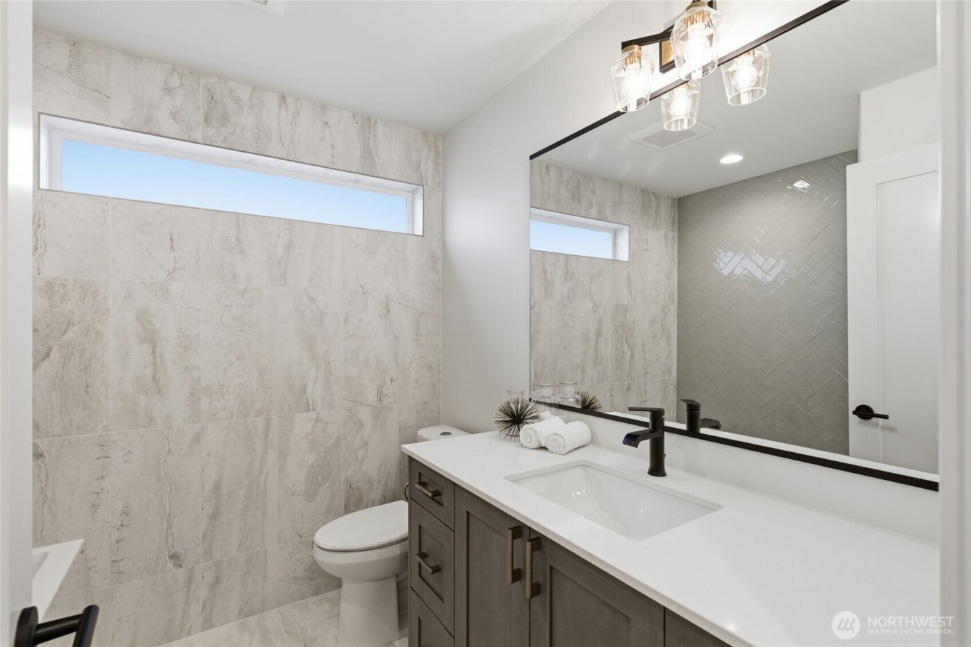 313 17th Avenue E #B, Seattle, WA 98112