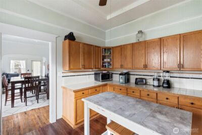 214 N Washington Avenue , Centralia, WA 98531 - Photo 14