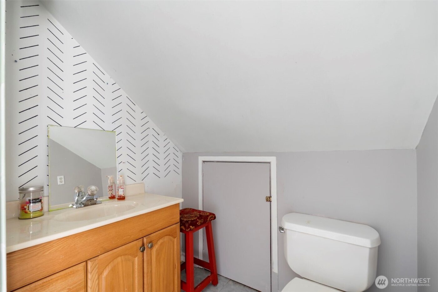 214 N Washington Avenue , Centralia, WA 98531