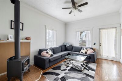 214 N Washington Avenue , Centralia, WA 98531 - Photo 7