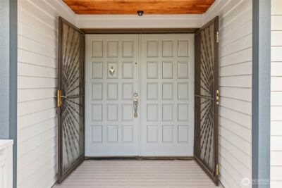 8515 129th Avenue SE, Newcastle, WA 98056 - Photo 3