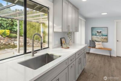 8515 129th Avenue SE, Newcastle, WA 98056 - Photo 9