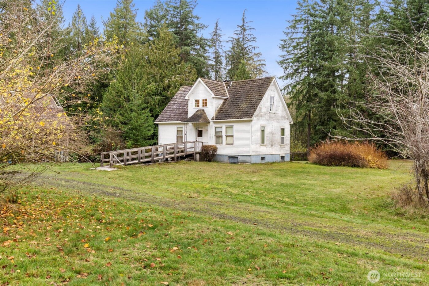 7111 Larson Lane NW, Seabeck, WA 98380