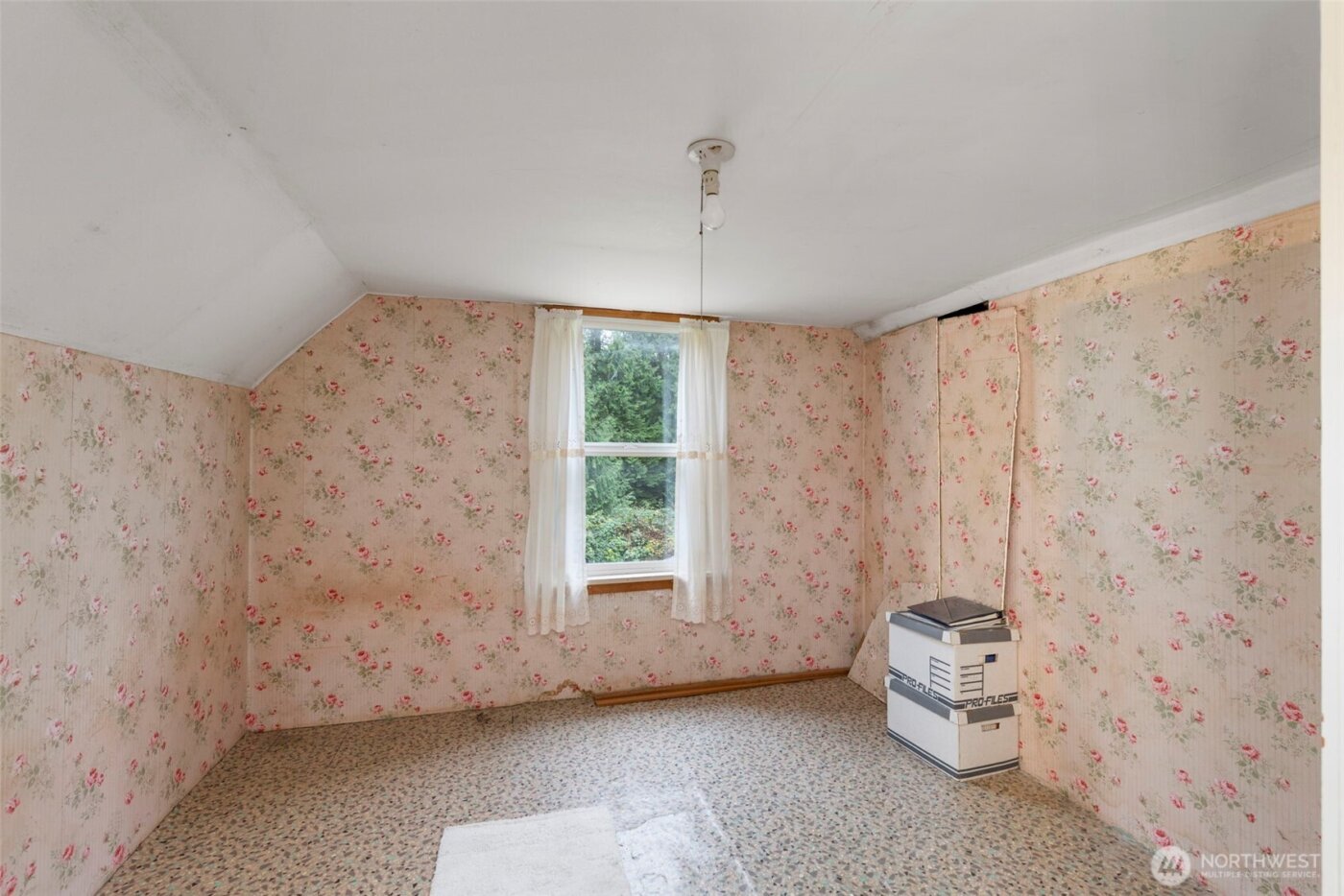 7111 Larson Lane NW, Seabeck, WA 98380