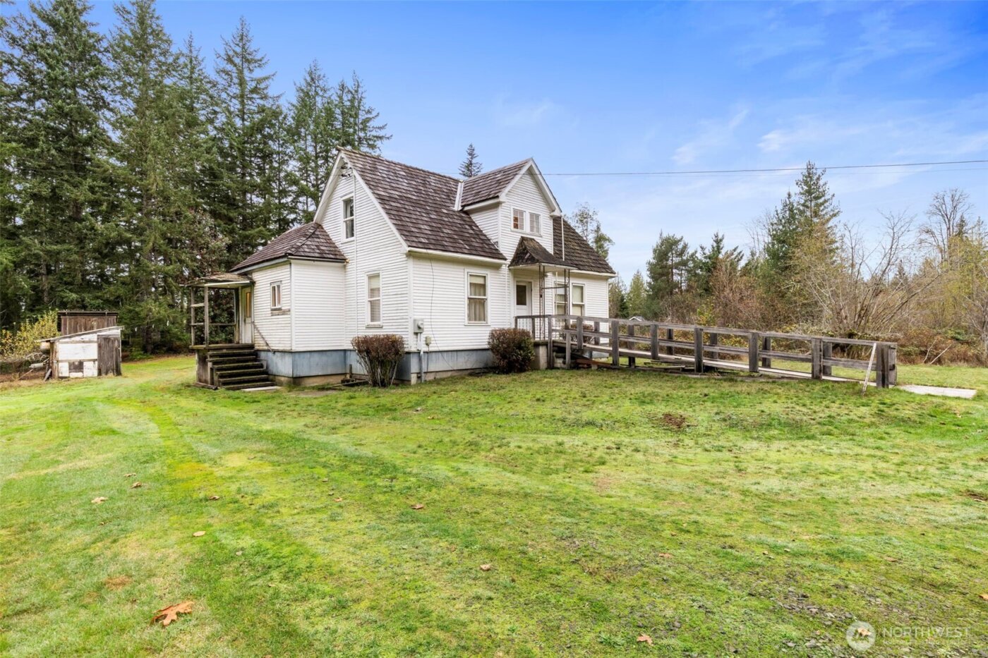 7111 Larson Lane NW, Seabeck, WA 98380