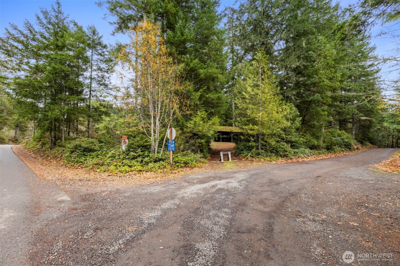 7111 Larson Lane NW, Seabeck, WA 98380