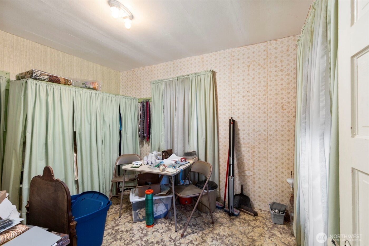 7111 Larson Lane NW, Seabeck, WA 98380