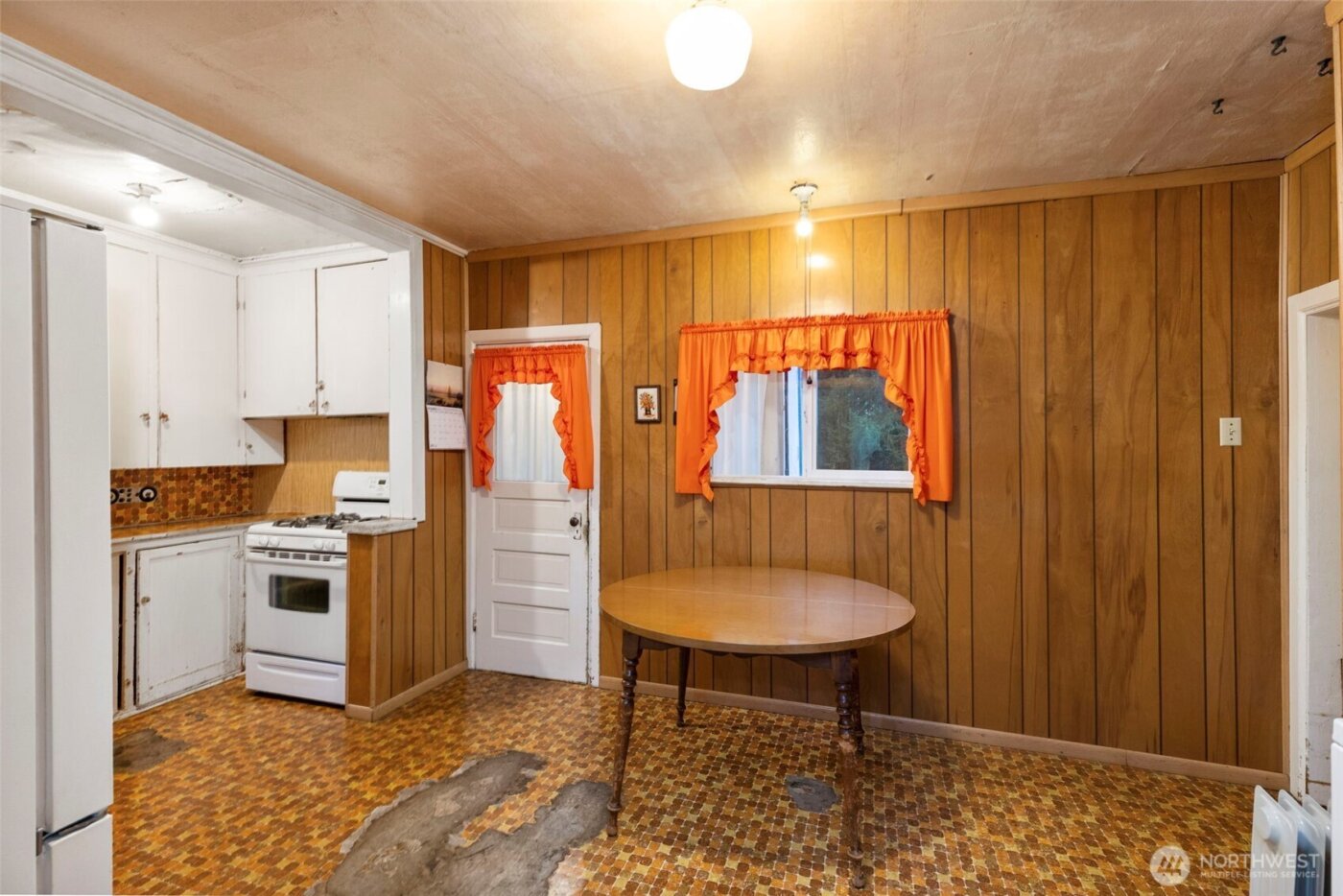 7111 Larson Lane NW, Seabeck, WA 98380