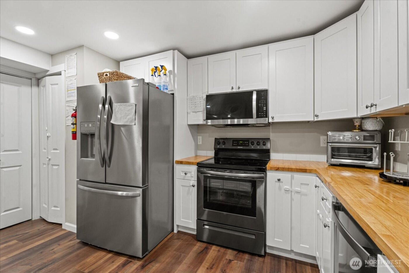 5537 S 119th St , Seattle, WA 98178