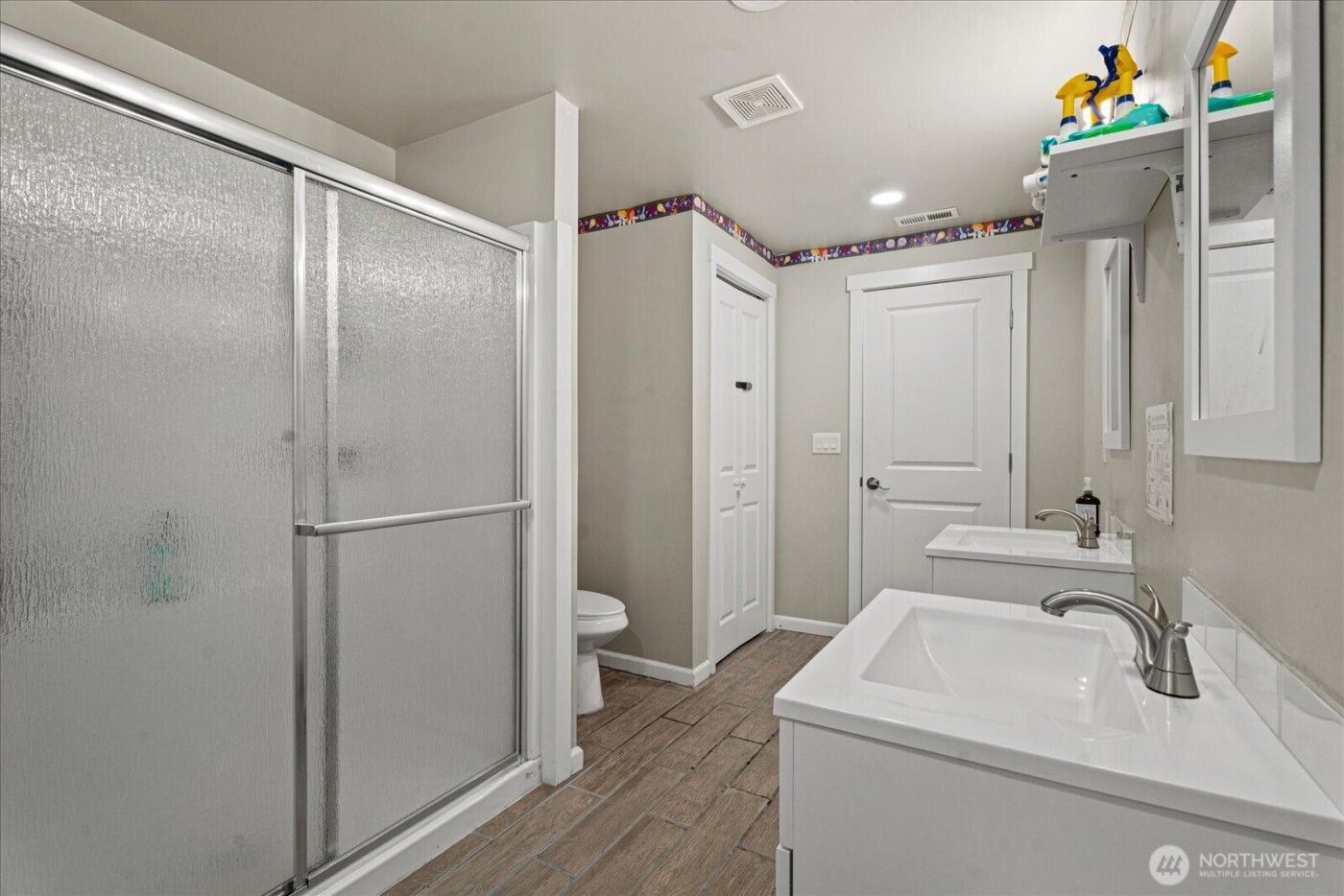 5537 S 119th St , Seattle, WA 98178